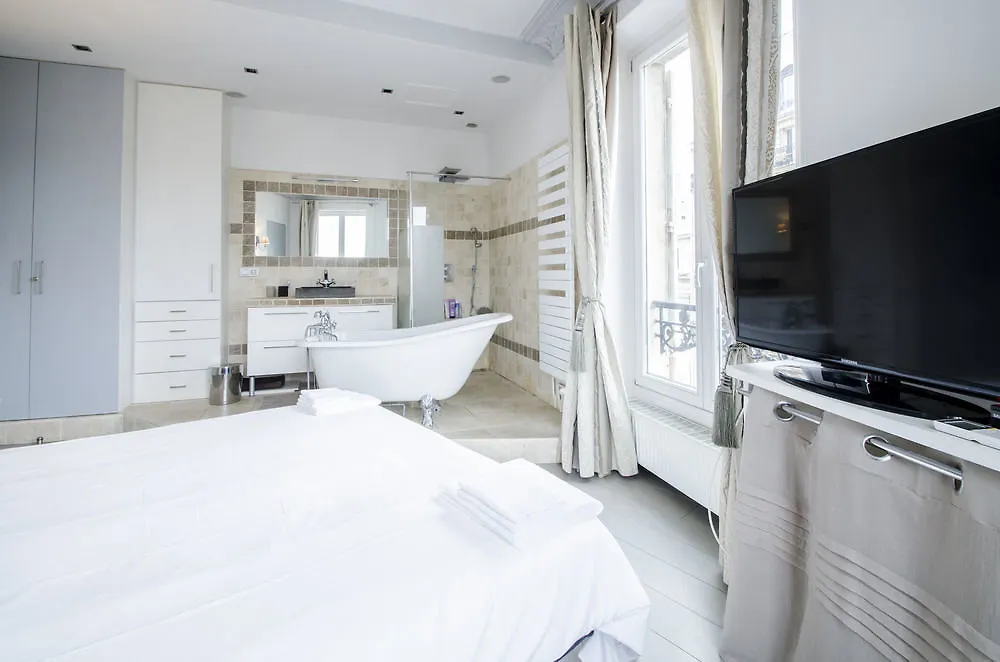 Luxury Apartment In Paris - Montorgueil