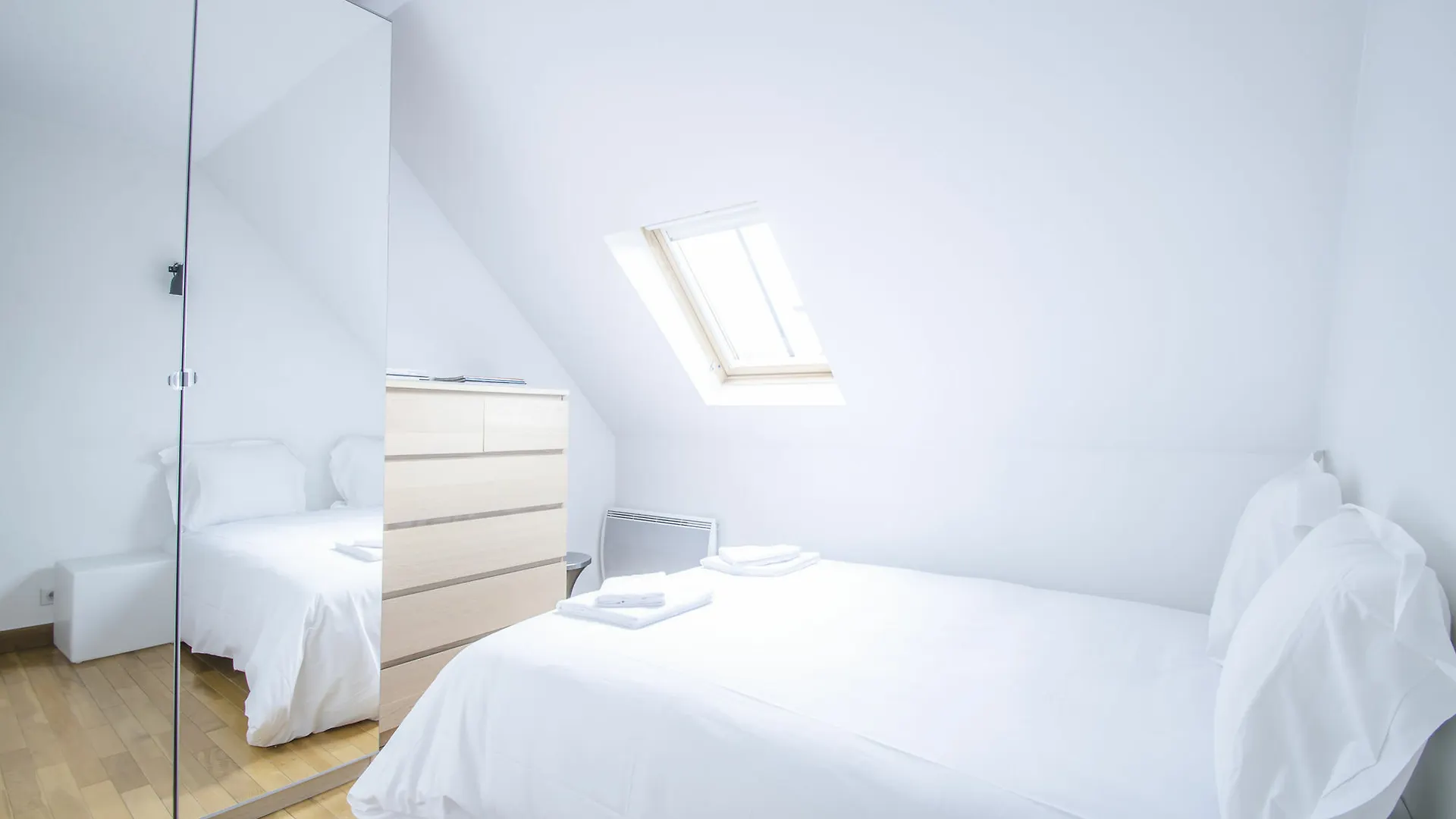 Luxury Apartment In Paris - Montorgueil